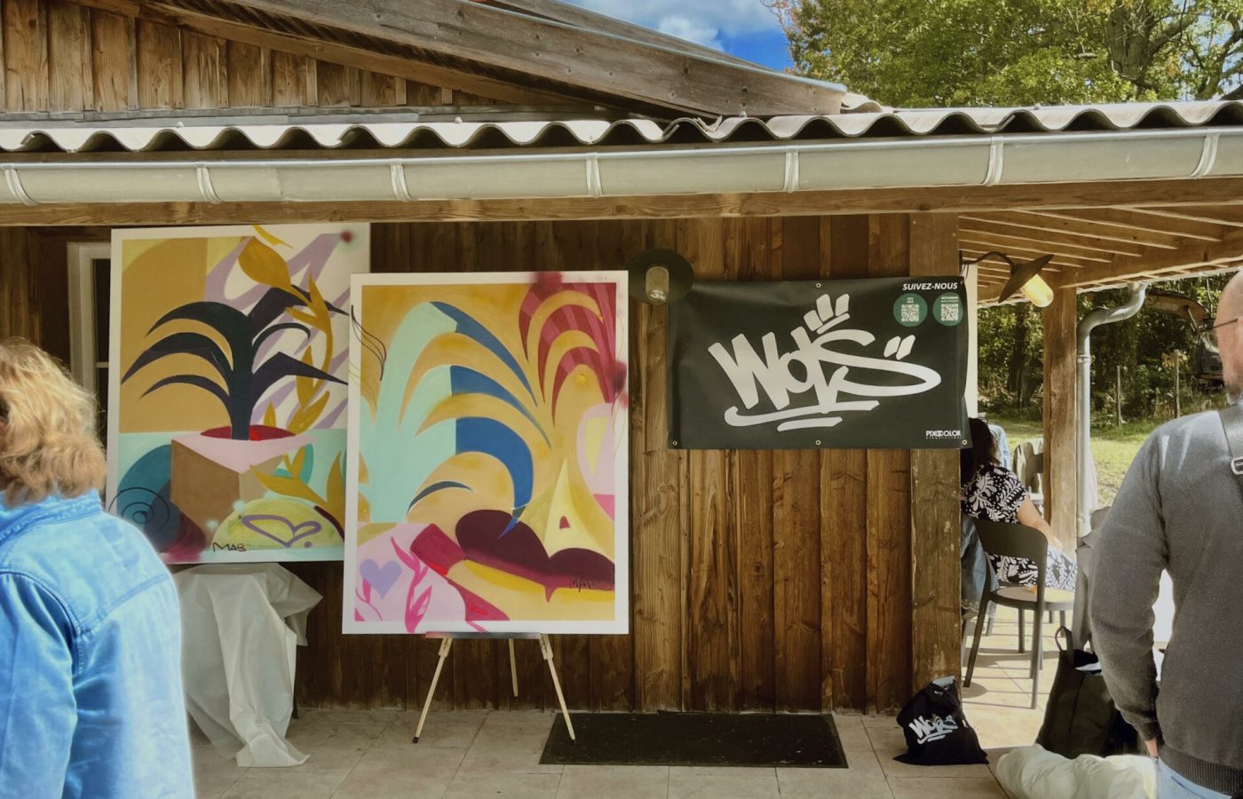 Œuvres de Mabo exposées après un live painting pendant un événement d’entreprise PRO BTP à Pessac